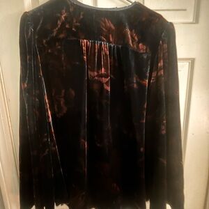 Embroidered velvet shirt